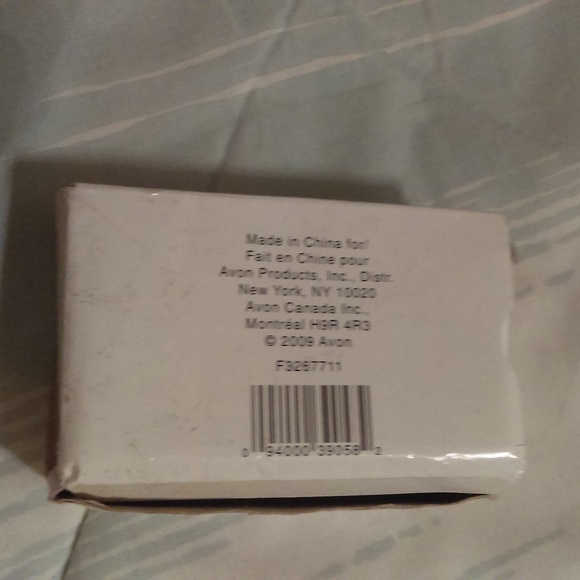 Avon Spring Fling earrings in gift box New! - Picture 4 of 4